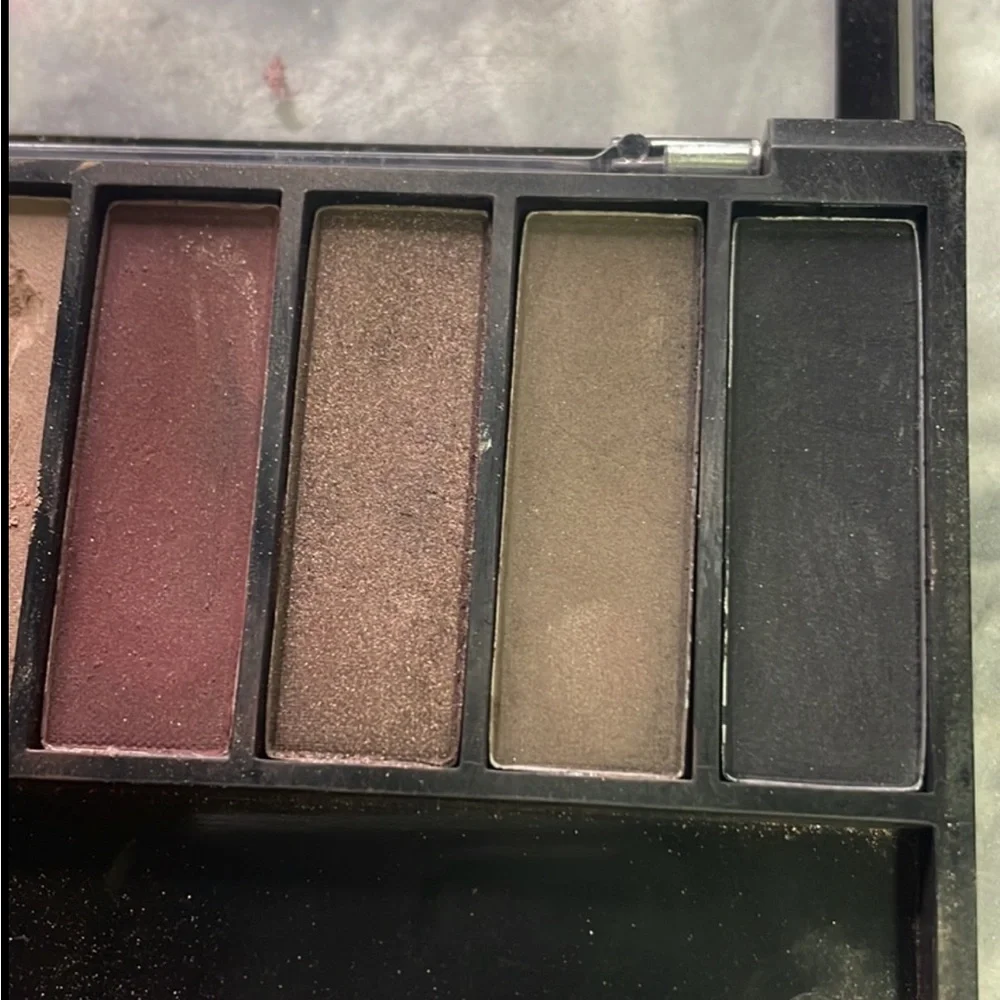 Wet n‎ Wild Au Natural Nude Awakening Eyeshadow Palette